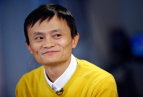Jack Ma, founder and chief operating officer of Alibaba Group., smiles during an interview, in New York, March 12, 2009.    REUTERS/Chip East (UNITED STATES BUSINESS HEADSHOT SCI TECH) - RTXCPBU